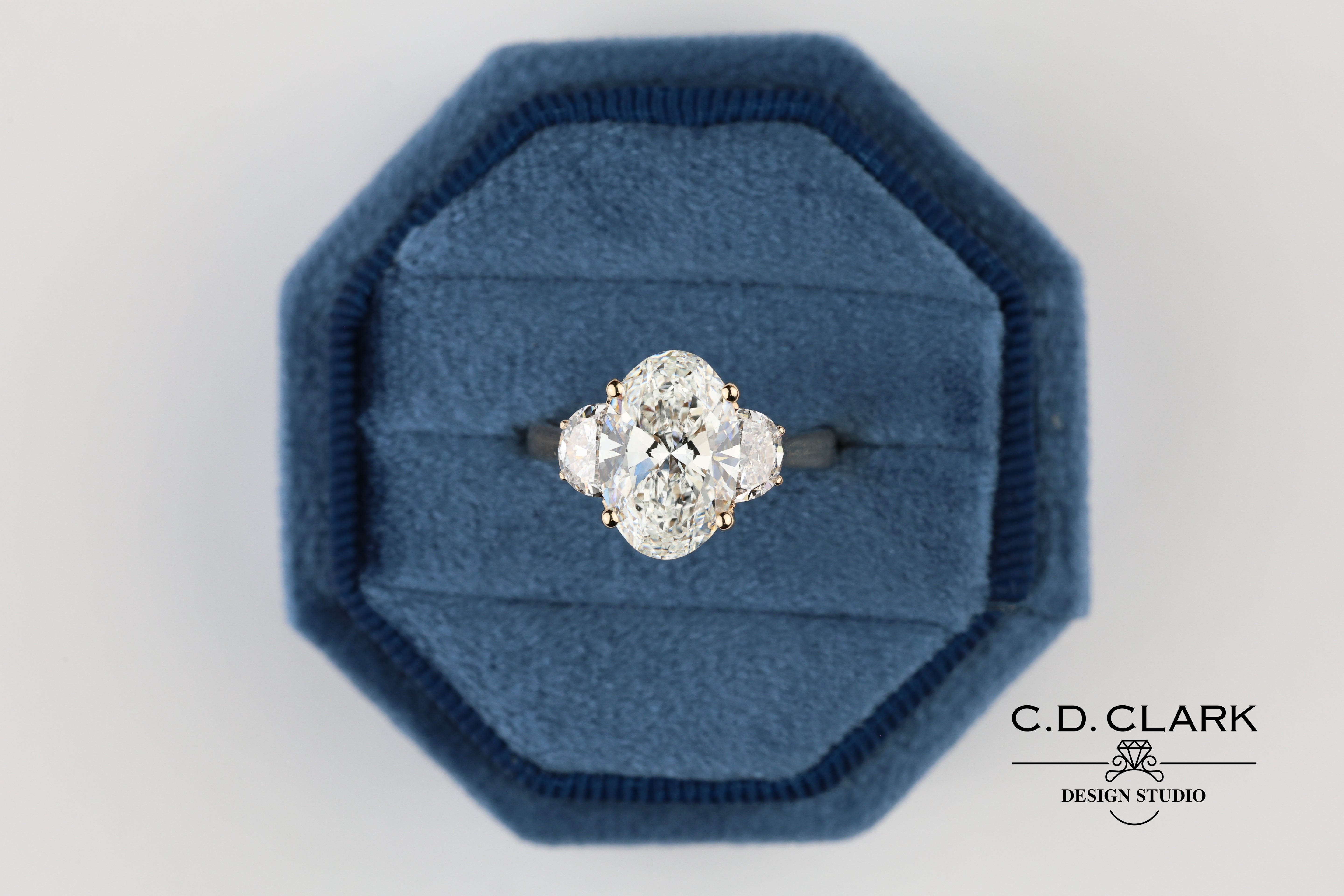 Stunning Oval Engagement Ring