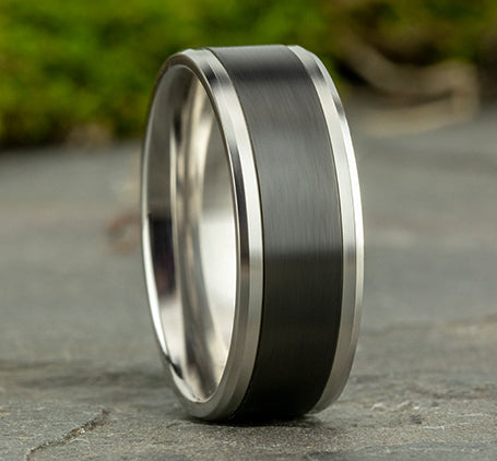 The Duke - White/Black Titanium