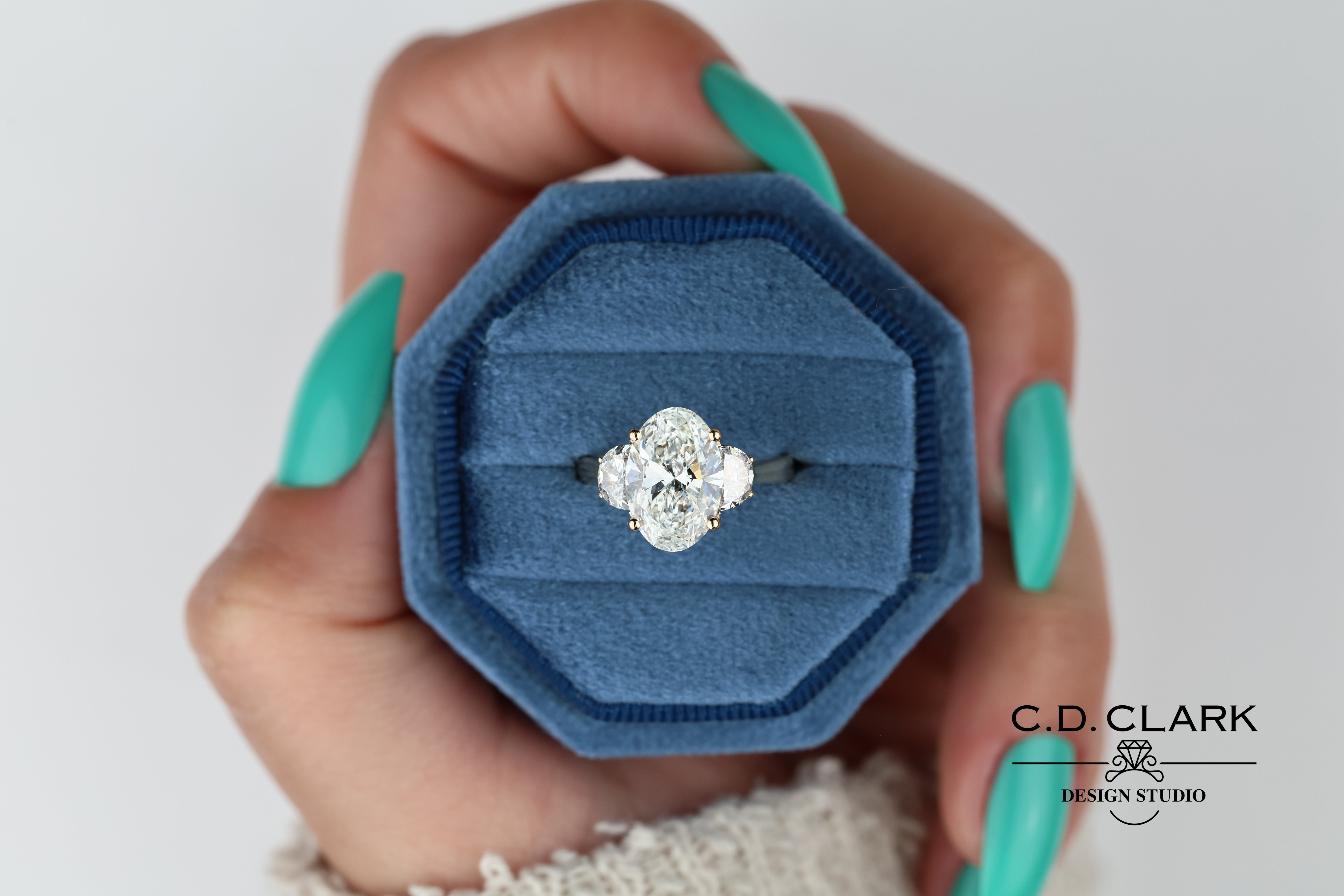 Stunning Oval Engagement Ring