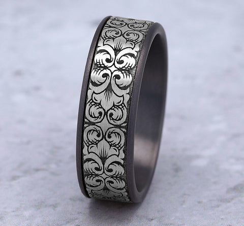 Border Script - Tantalum Grey/14K White