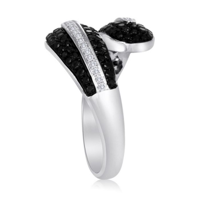 side view of Overlapping Design Diamond Ring